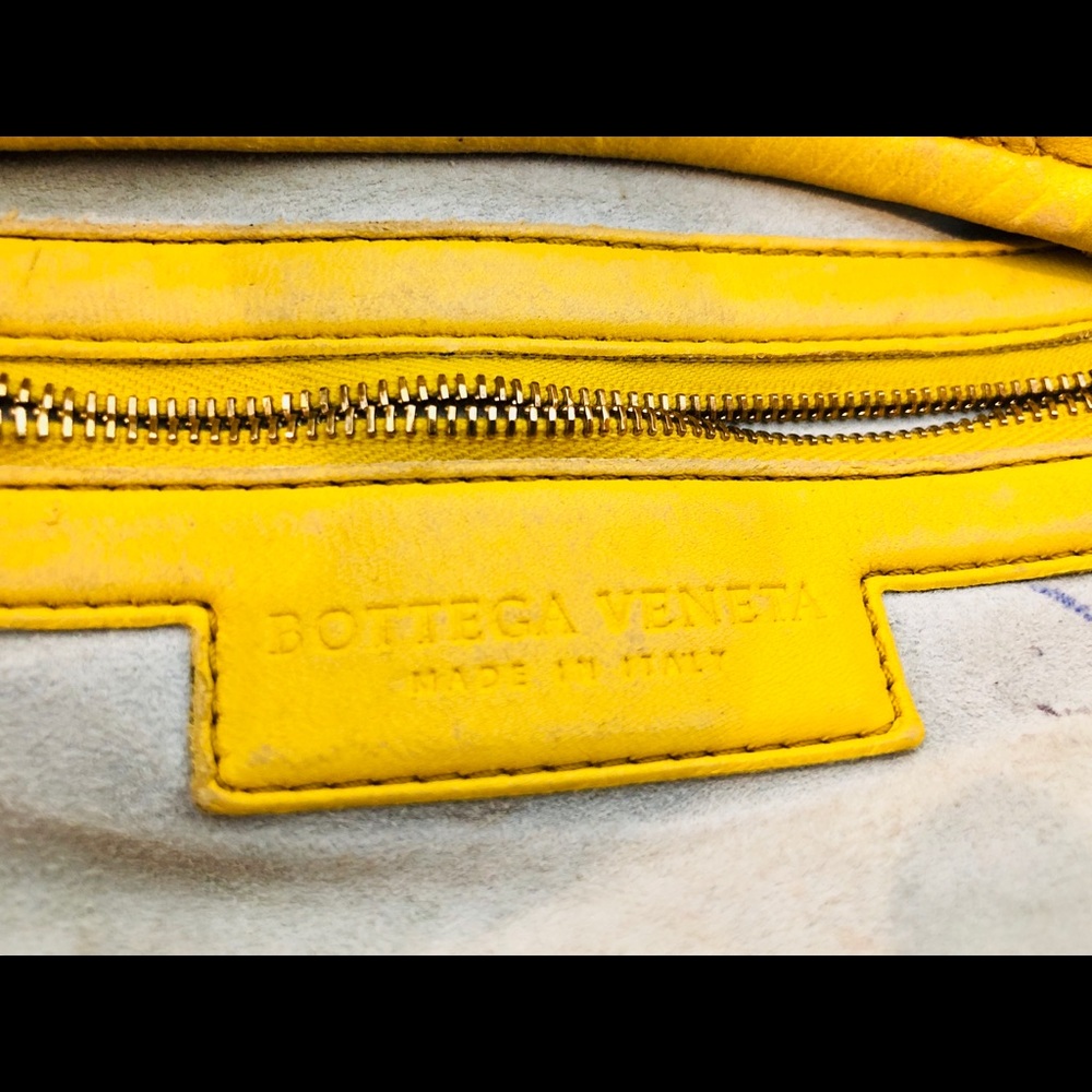 Bottega Veneta Yellow Woven Leather Hobo - Picture 7 of 12